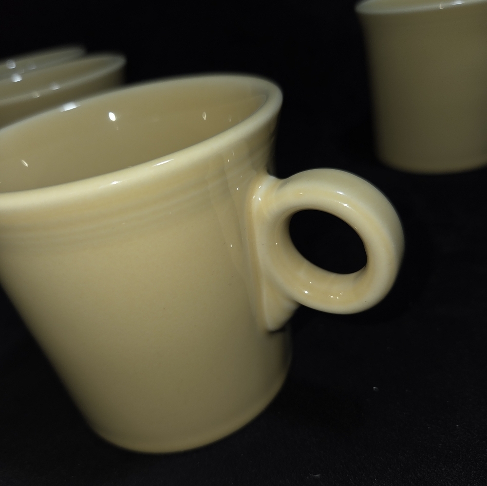 4 Fiesta Old Ivory Ring Mugs Cups - Picture 3 of 6